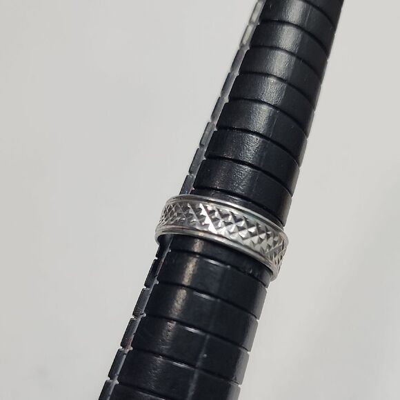 Silver Textured Ring - Picture 2 of 4